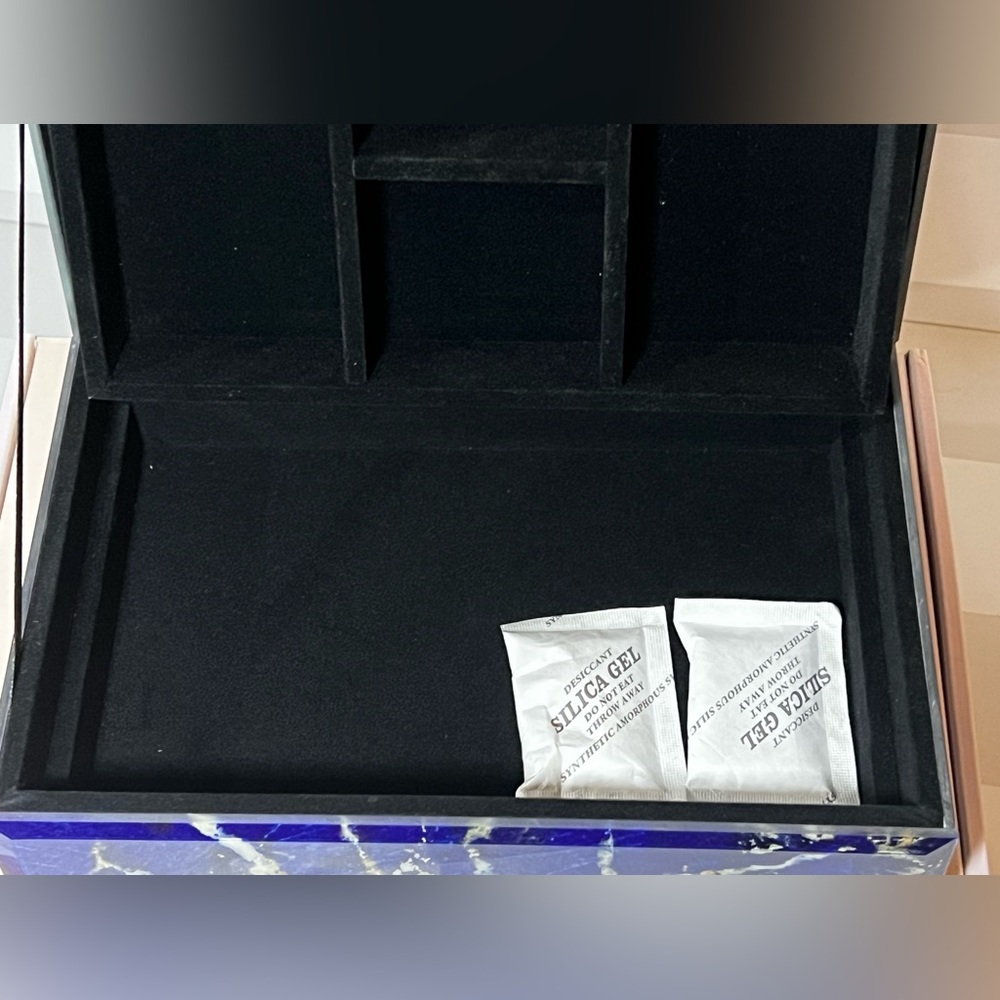 Lola Rose London Nikki Xx Lapis blue marble glass jewelry box - Picture 3 of 7